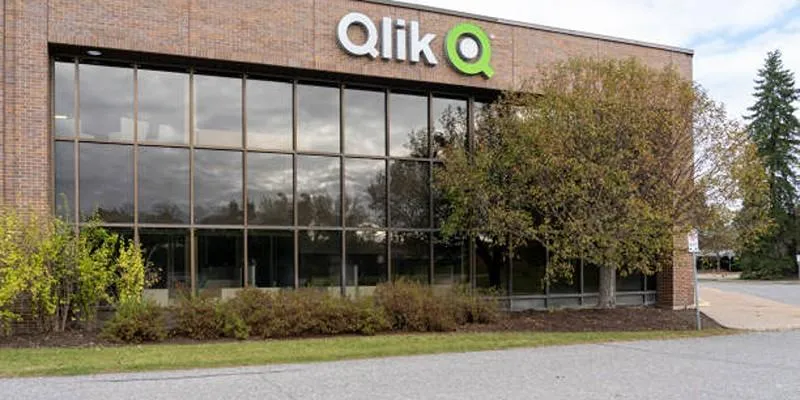 Qlik AutoML user
interface