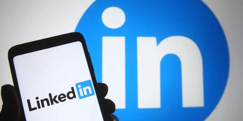 LinkedIn analytics with Shield
