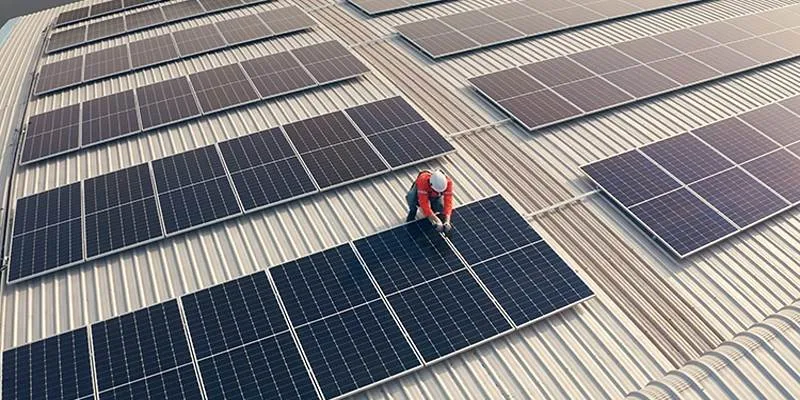 Solar panels with AI optimization
